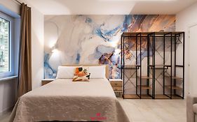Barirooms - Murat Suites